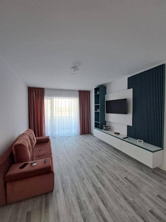 Happy Rental Apartments 2 ไกรโอวา ภายนอก รูปภาพ