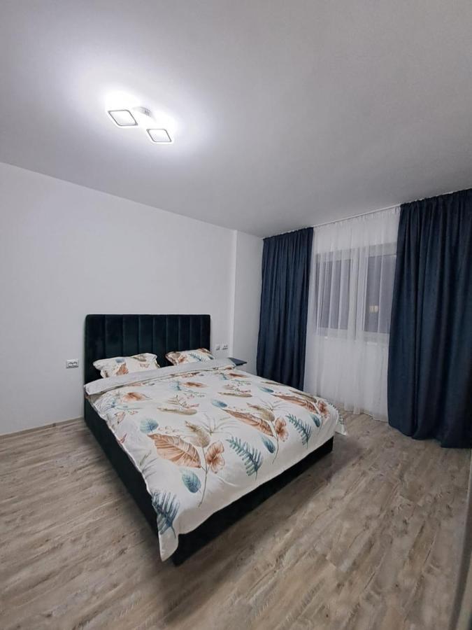 Happy Rental Apartments 2 ไกรโอวา ภายนอก รูปภาพ