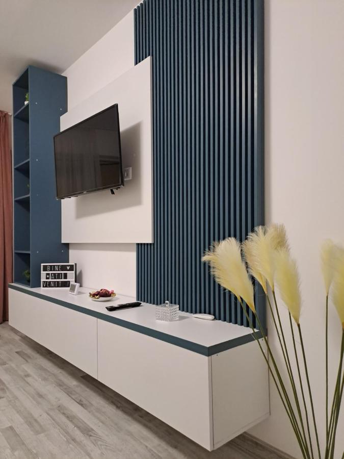 Happy Rental Apartments 2 ไกรโอวา ภายนอก รูปภาพ