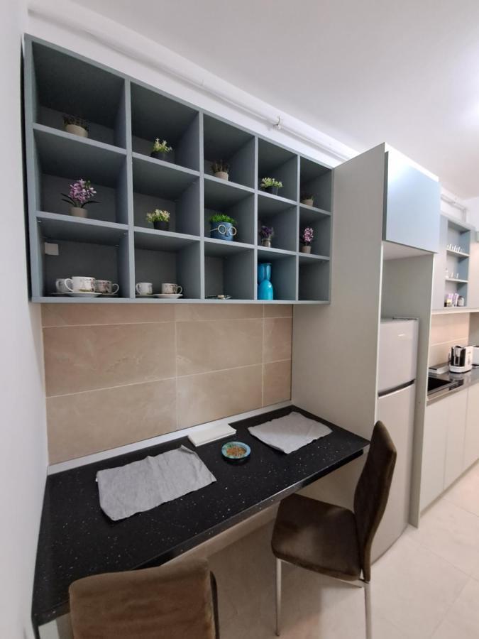 Happy Rental Apartments 2 ไกรโอวา ภายนอก รูปภาพ